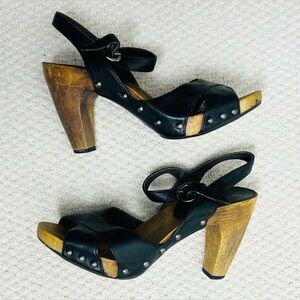 2/$30 Anthropologie Biviel Leather Heels Size 39